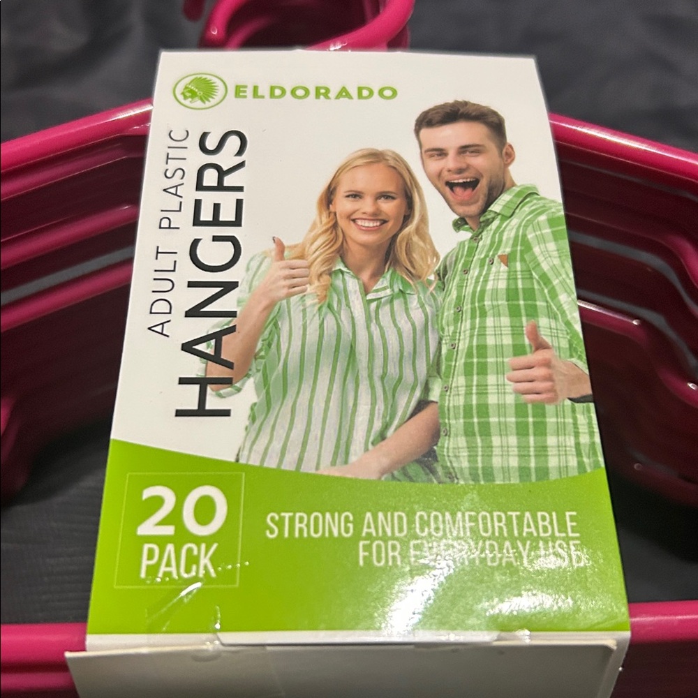 Hot Pink Plastic Hangers - 20 Pack - Picture 2 of 2